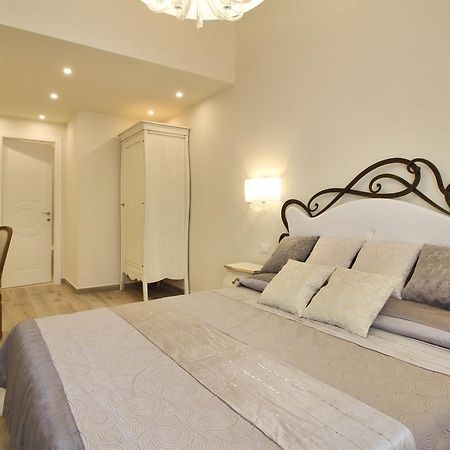 Lucca In Chic - No Ztl - Free Parking - Old City At 10Min By Walk Exterior foto